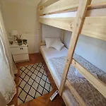 King Homestay *